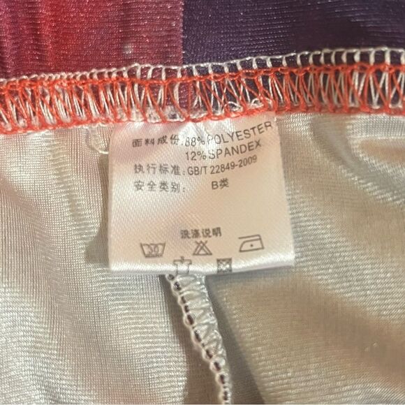 NEW Thinkgeek Pink & Purple Galaxy Printed Leggings One Size - Picture 6 of 6